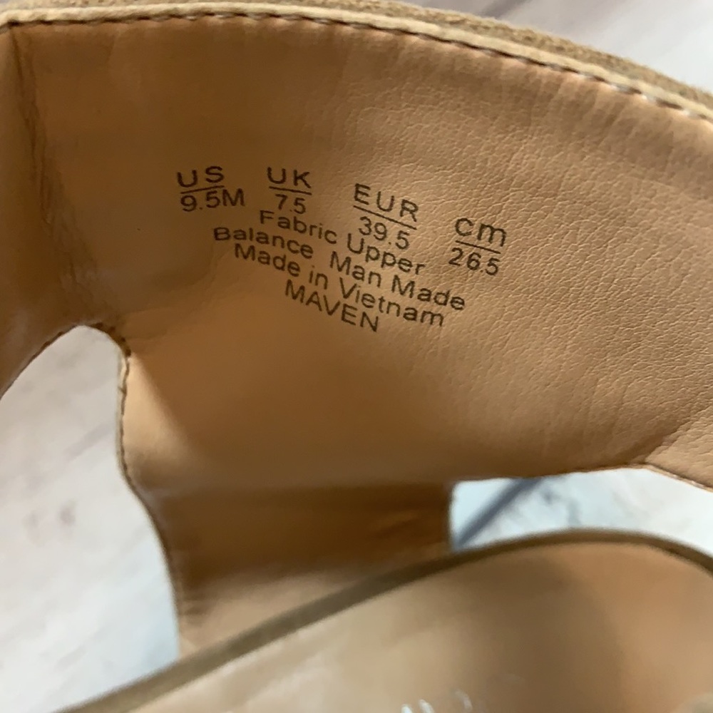 Franco Sarto heels size 9.5M - Picture 3 of 8